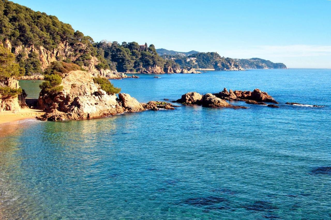 Apartamento En Blanes Con Piscina Y Parking Apartman Kültér fotó